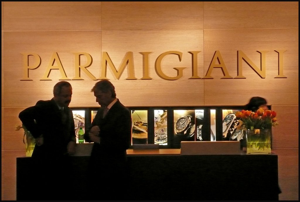 Parmigiani logo online