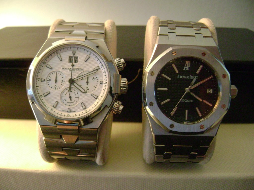 AP Royal Oak vs VC Overseas comparison